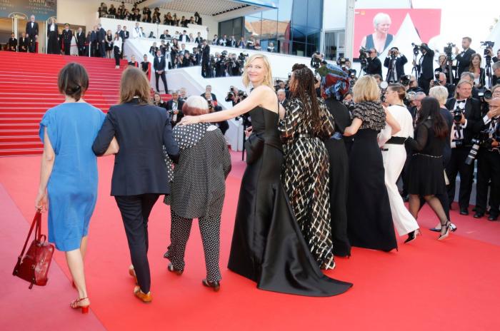 82 mujeres del cine exigen igualdad salarial en la alfombra roja de Cannes