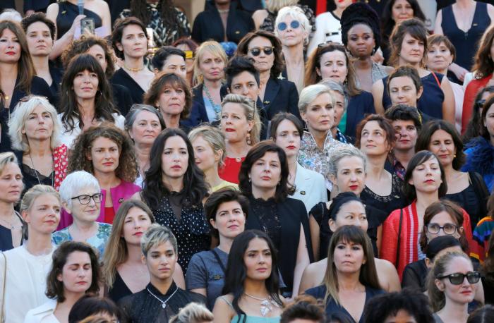 82 mujeres del cine exigen igualdad salarial en la alfombra roja de Cannes