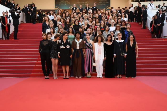82 mujeres del cine exigen igualdad salarial en la alfombra roja de Cannes