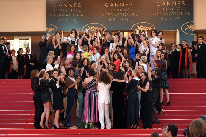 82 mujeres del cine exigen igualdad salarial en la alfombra roja de Cannes
