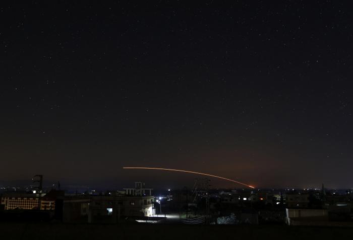 Primer enfrentamiento directo entre Israel e Irán en Siria, con disparos de proyectiles en los Altos del Golán
