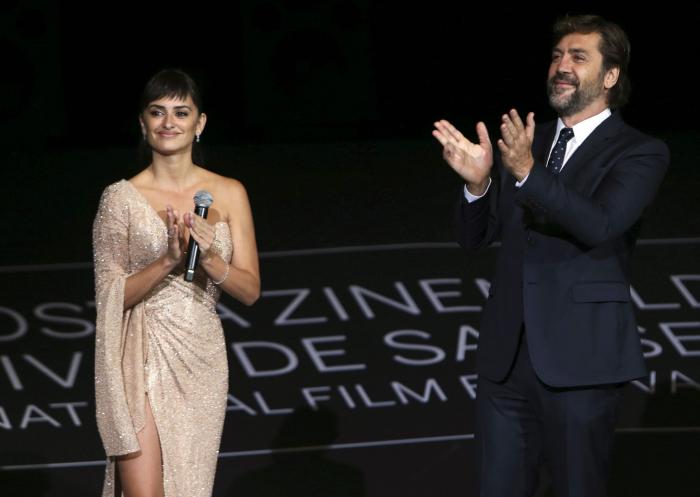 Penélope Cruz y Javier Bardem triunfan en San Sebastián con 'Loving Pablo'