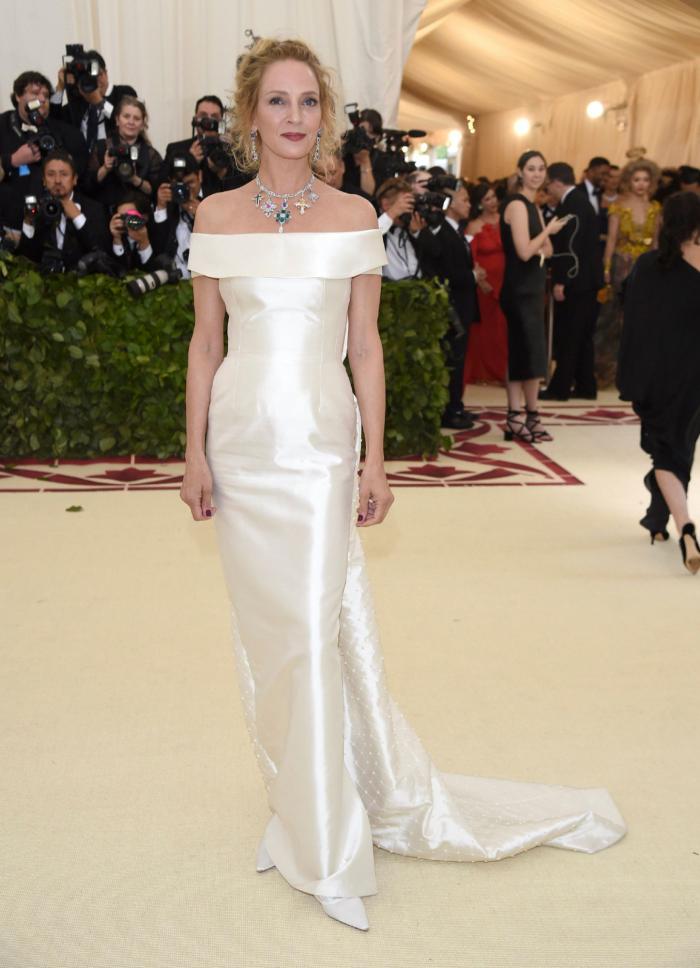 De Extremoduro a Ayuso, como una virgen: 9 guiños a la religión que Vox hoy habría censurado