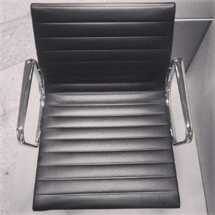 Tu cafetera, tu grapadora y tus vasos son iconos: los objetos cotidianos clave del siglo XXI