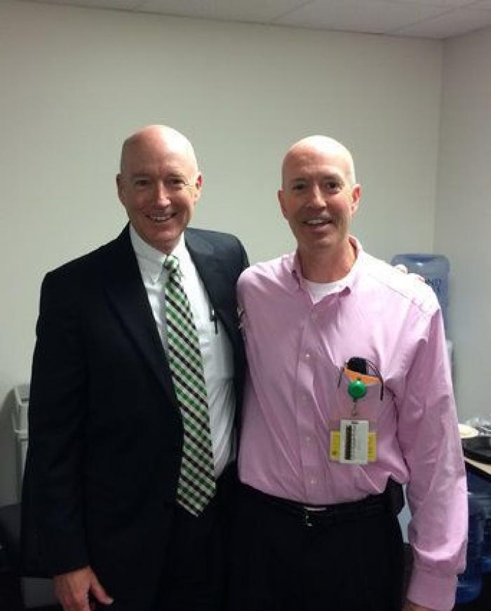 18 personas que encontraron a sus dobles en la vida real y se hicieron una foto para demostrarlo