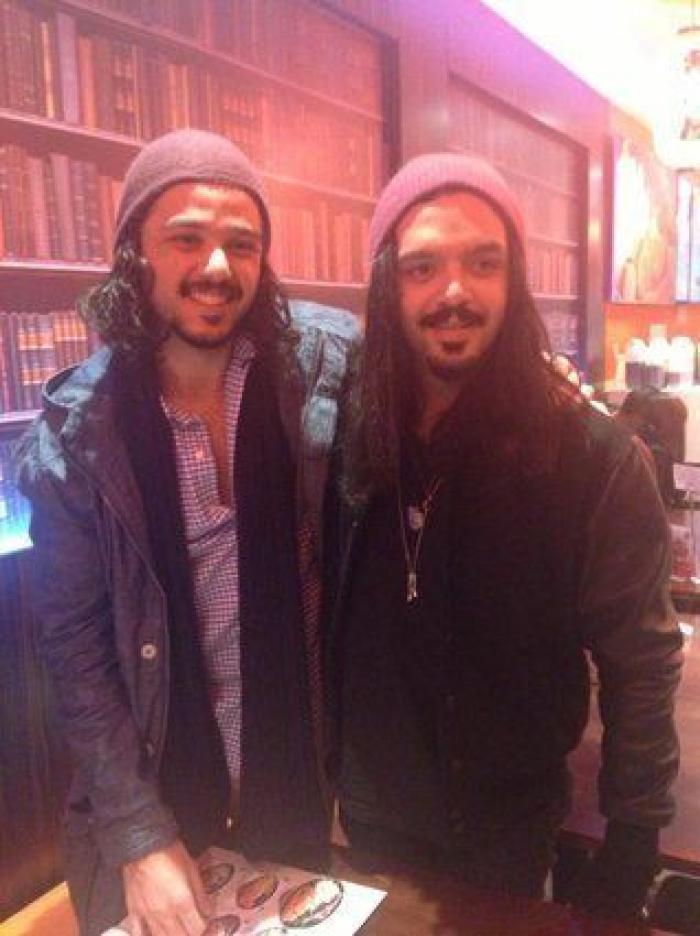 18 personas que encontraron a sus dobles en la vida real y se hicieron una foto para demostrarlo