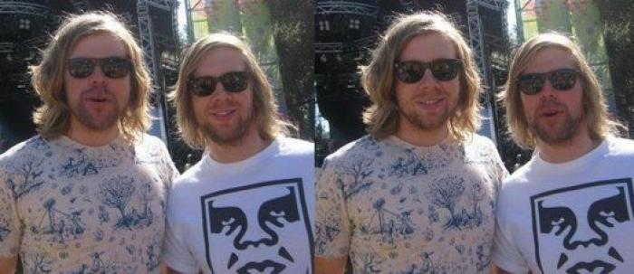 18 personas que encontraron a sus dobles en la vida real y se hicieron una foto para demostrarlo