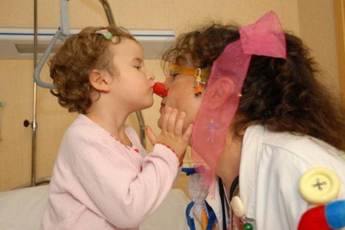 Fundación Theodora: narices a cambio de sonrisas infantiles