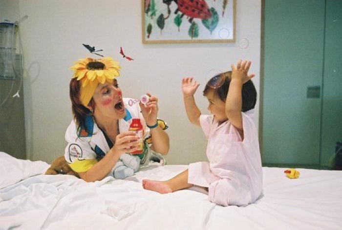 Fundación Theodora: narices a cambio de sonrisas infantiles