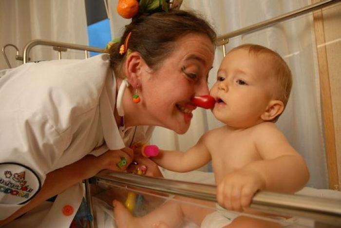 Fundación Theodora: narices a cambio de sonrisas infantiles