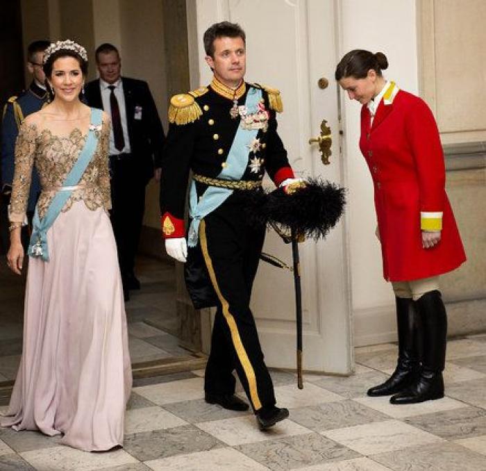 Felipe VI y la reina Letizia se estrenan con la realeza europea en Dinamarca (FOTOS)