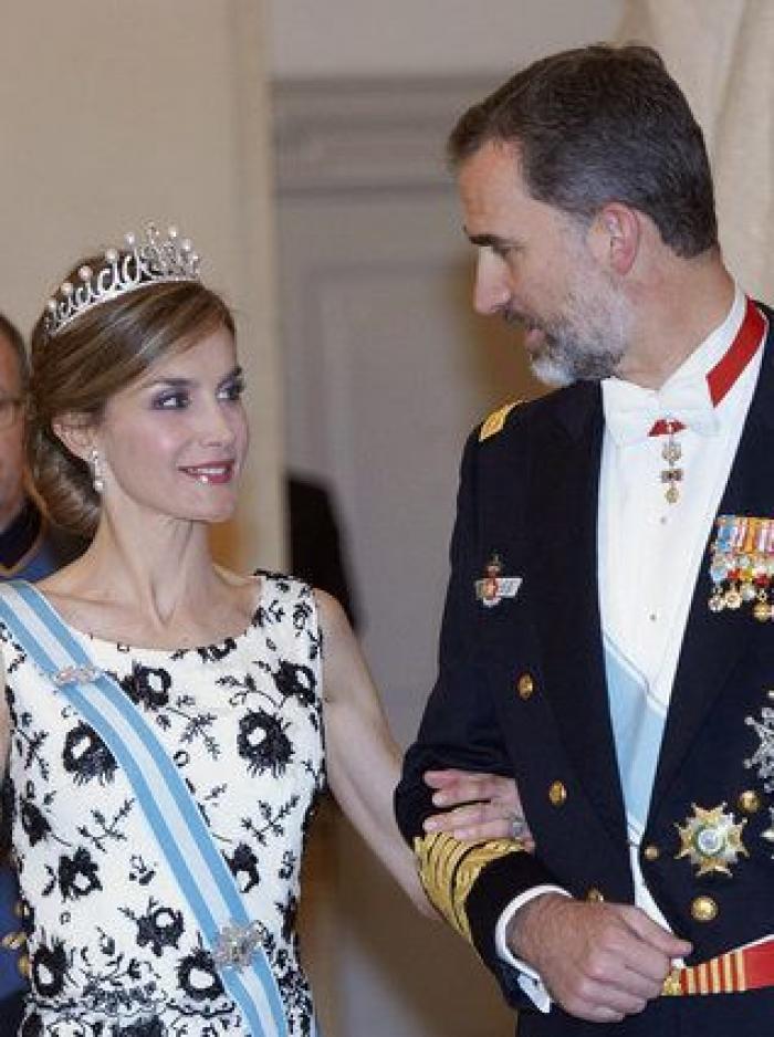 Felipe VI y la reina Letizia se estrenan con la realeza europea en Dinamarca (FOTOS)