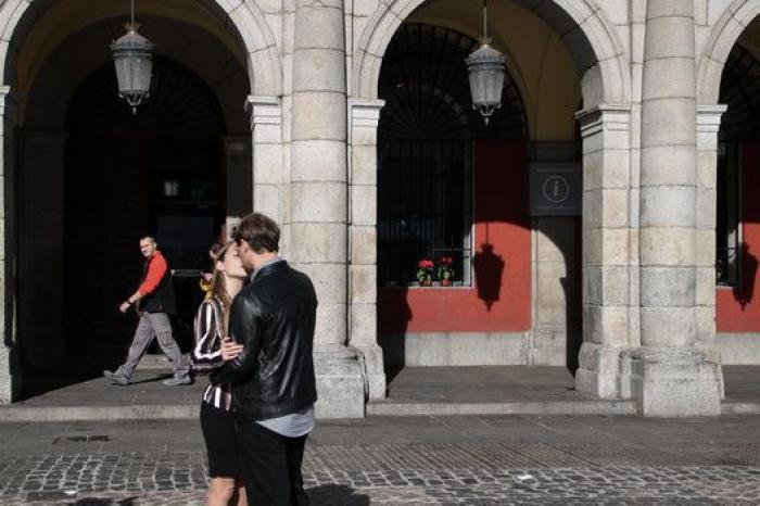 Madrid se llena de besos de cine: en busca del mejor para protagonizar un corto