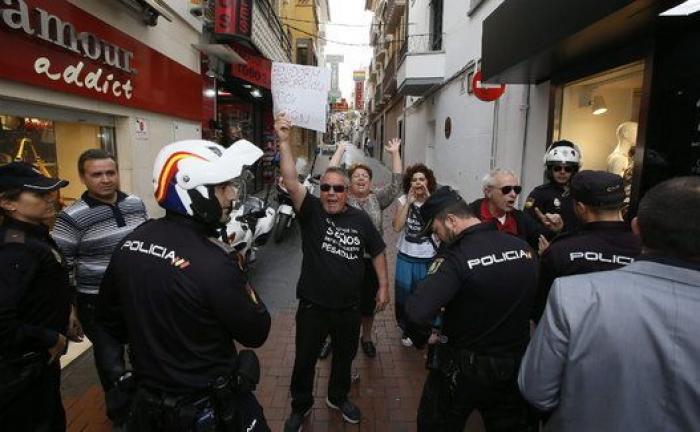 Rajoy se echa a la calle en Benidorm