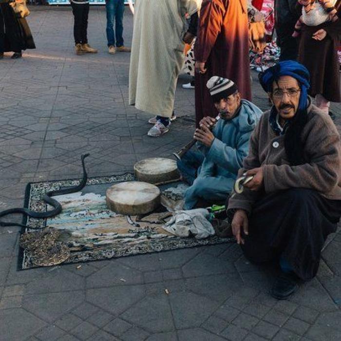 Un paseo por el Tánger del esplendor de 'Sira', de María Dueñas