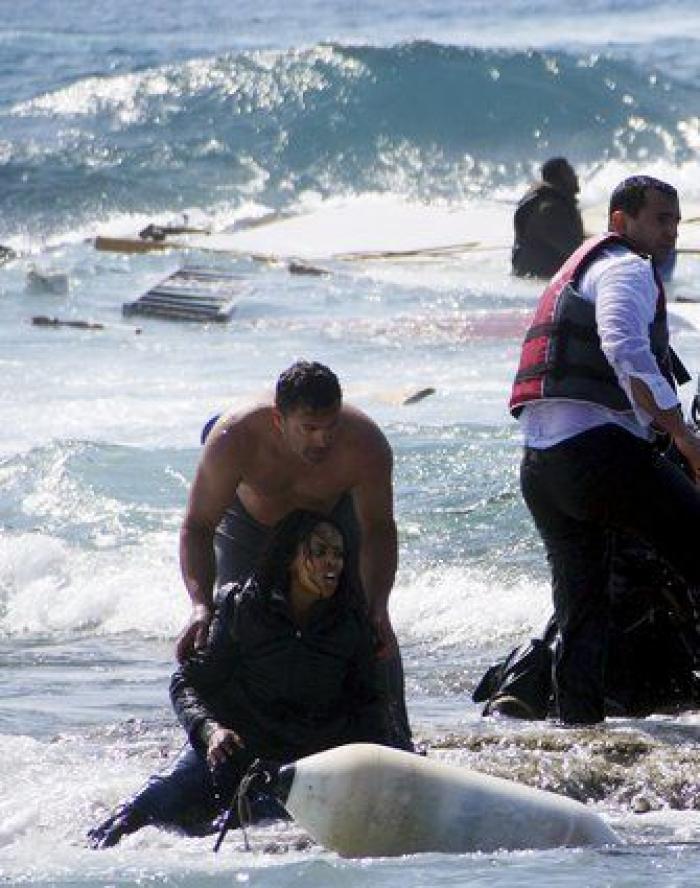 Las dramáticas imágenes del naufragio en Rodas