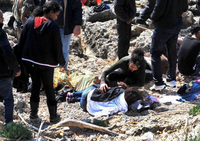 Las dramáticas imágenes del naufragio en Rodas