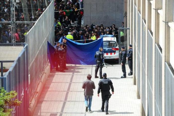 Un alumno mata a un profesor con un machete en el instituto Joan Fuster de Barcelona