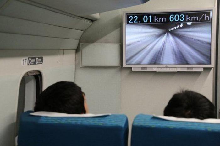 Récord del Maglev, el tren por levitación magnética de Japón, que alcanza los 603 kilómetros por hora