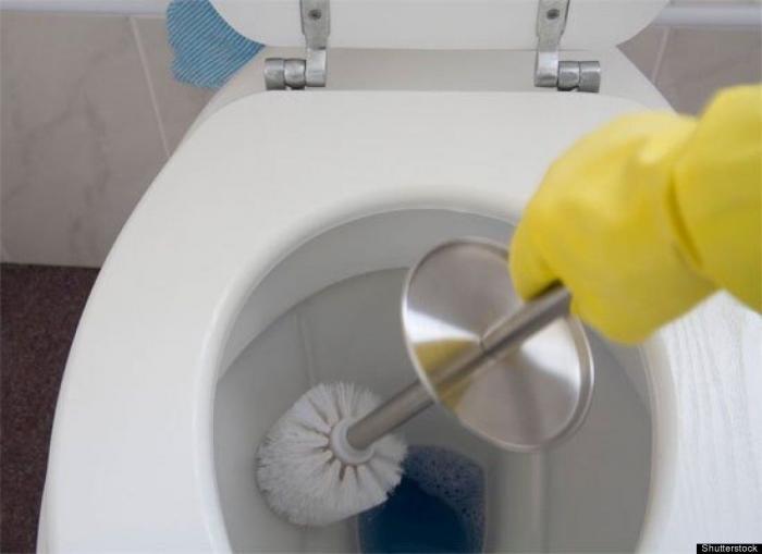 Por qué quitarte los zapatos al entrar a casa es lo mejor que puedes hacer