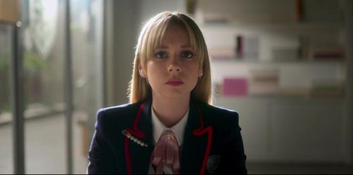 Úrsula Corberó, Dakota Johnson y otras famosas que saben cómo llevar flequillo