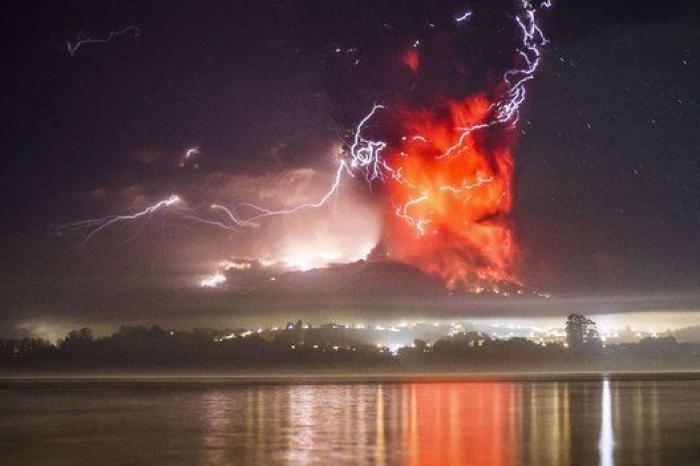 Las impresionantes fotos de la erupción del volcán Calbuco