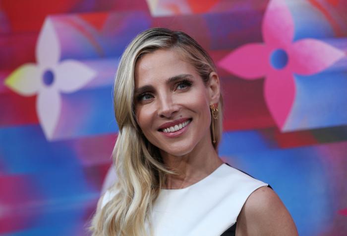 Úrsula Corberó, Dakota Johnson y otras famosas que saben cómo llevar flequillo