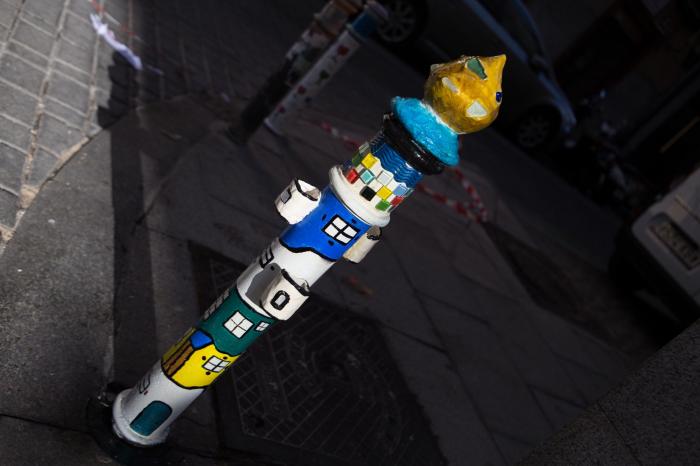 Calles llenas de arte: Pinta Malasaña vuelve a inundar de grafitis el barrio madrileño