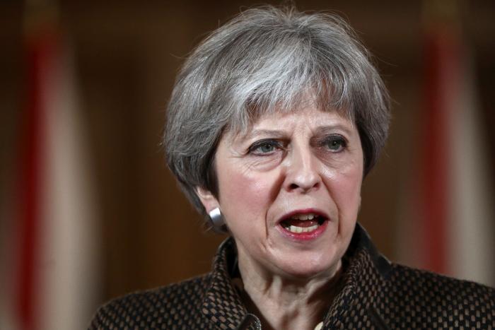 Estados Unidos y sus aliados europeos atacan a Al Assad y desafían a Rusia