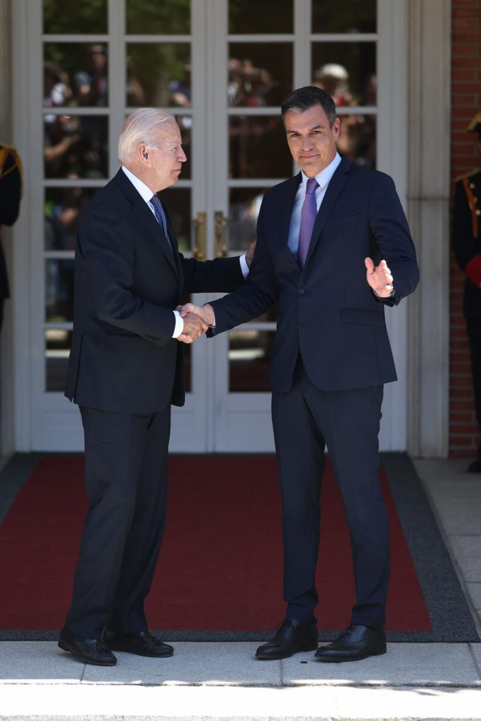 España y Nueva Zelanda amplían el plan de vacaciones y trabajo para jóvenes: quién puede solicitarlo