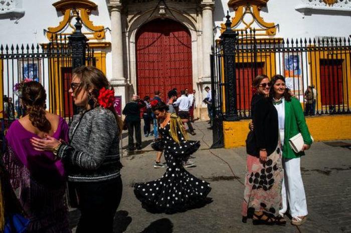 La chuleta definitiva para que los hombres aprendan a bailar sevillanas