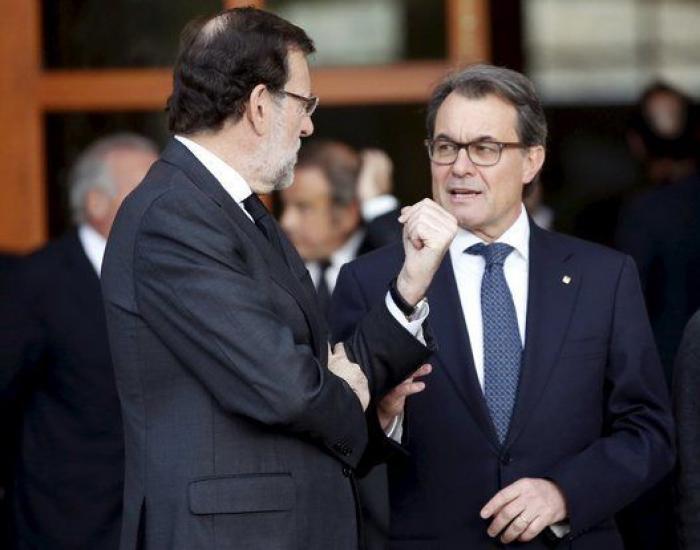 El bostezo de Posada en el funeral por Germanwings (VÍDEO)