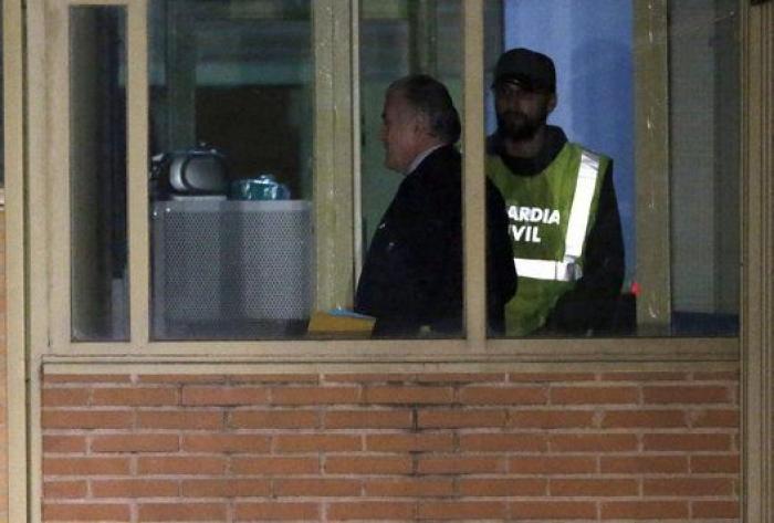 El fiscal pide 5 años de cárcel para Bárcenas y Lapuerta por la caja B del PP y exculpa al partido
