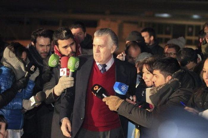 El fiscal pide 5 años de cárcel para Bárcenas y Lapuerta por la caja B del PP y exculpa al partido