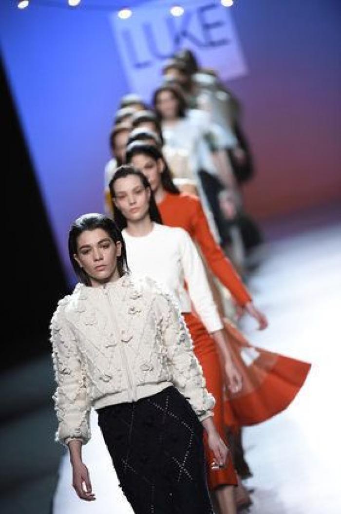 Leandro Cano, el diseñador que lleva los paisajes de Andalucía a la moda (FOTOS)