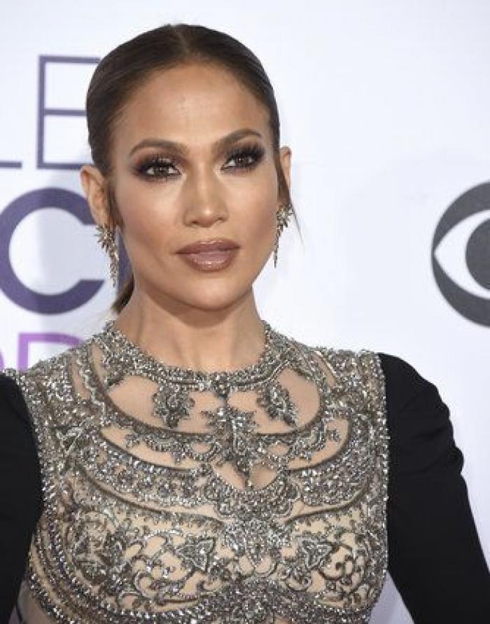 Jennifer Lopez, Sofia Vergara y Johnny Depp, premiados en los People Choice Awards