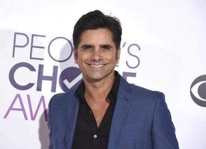 Jennifer Lopez, Sofia Vergara y Johnny Depp, premiados en los People Choice Awards