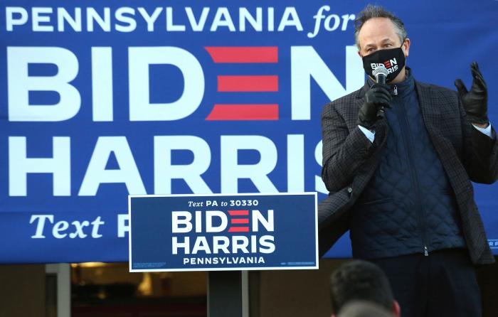 El marido de Kamala Harris, sin más