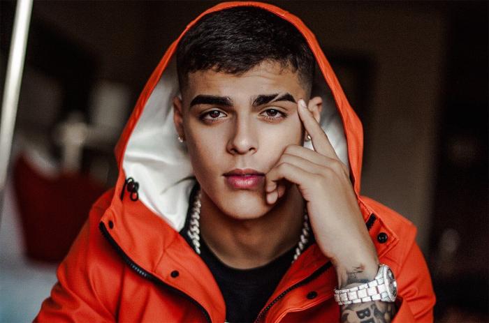 Por qué Rauw Alejandro es el hombre del momento