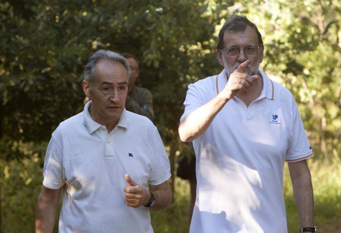 El vídeo viral de Rajoy moviendo el esqueleto un mes antes de su lumbalgia