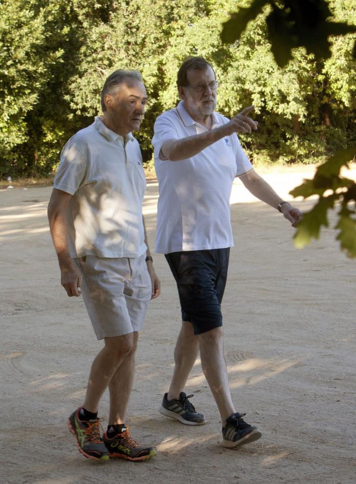 El vídeo viral de Rajoy moviendo el esqueleto un mes antes de su lumbalgia