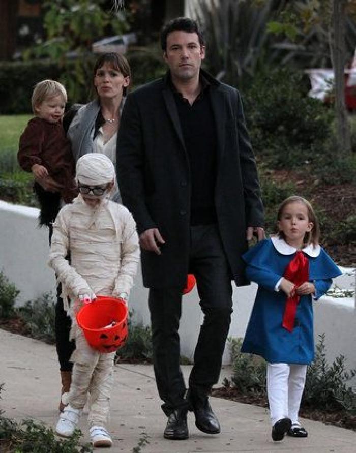 Ben Affleck y Jennifer Garner se dejan ver juntos mientras continúan los rumores de crisis