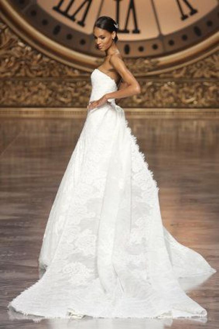 Desfile de Pronovias 2015: Irina Shayk acapara todas las miradas