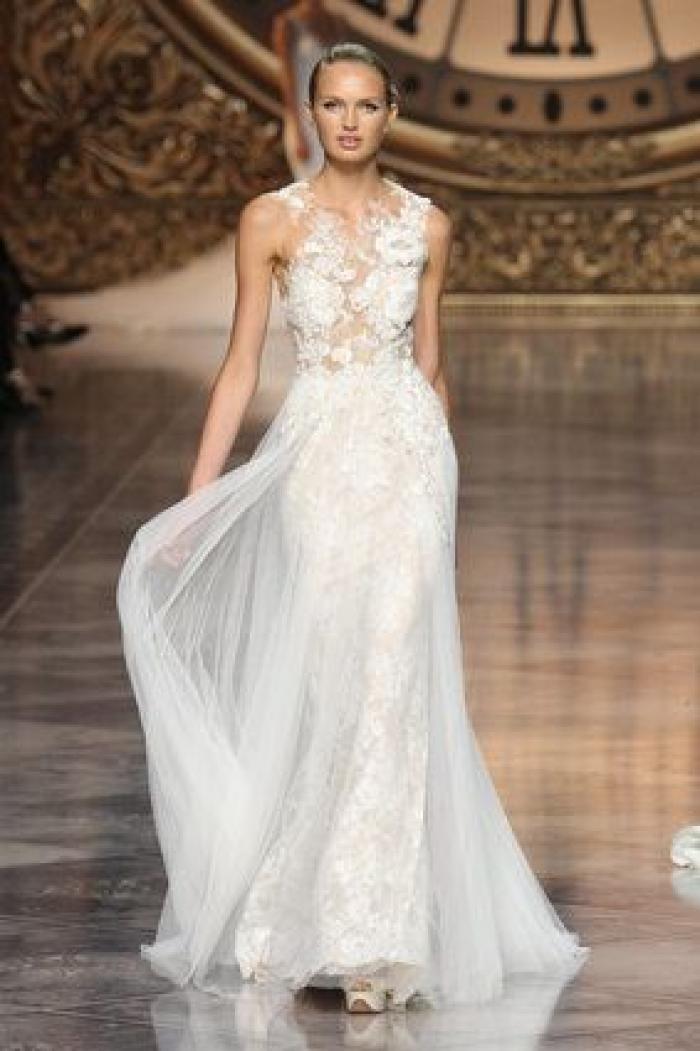 Desfile de Pronovias 2015: Irina Shayk acapara todas las miradas