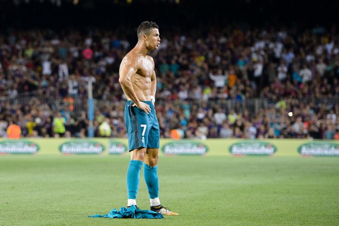 Cristiano Ronaldo se salta las restricciones para celebrar el cumpleaños de su novia
