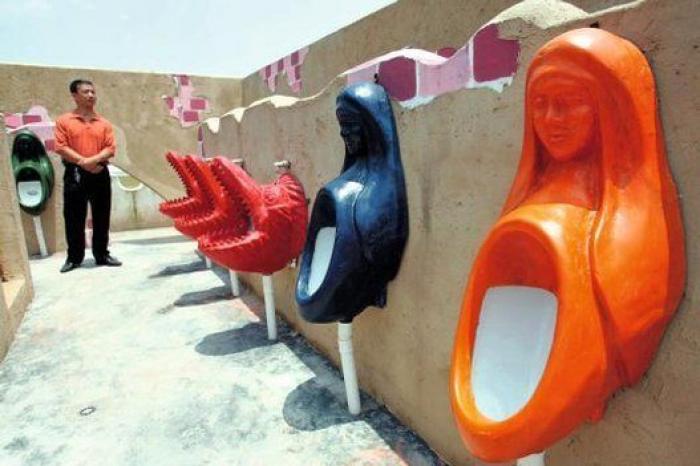 Para no echar gota: los urinarios más extraños (FOTOS)
