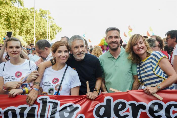 Cesar Carballo zanja su polémica sobre el Orgullo con este vídeo junto a Alfredo Corell