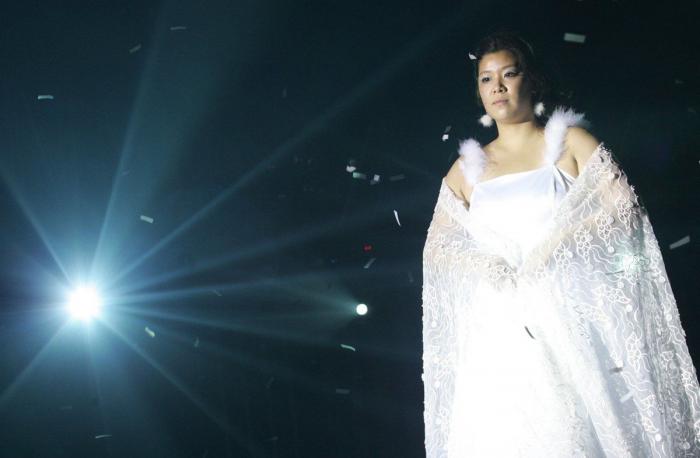 Retoques digitales, cirugías y baja autoestima: una epidemia en las redes sociales