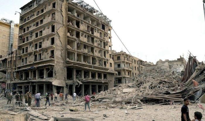 Un insólito acuerdo entre el régimen y la oposición permite evacuar a miles de personas de cuatro ciudades sirias