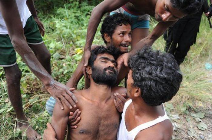 185 migrantes rohingyas consiguen llegar a Indonesia tras un mes a la deriva en una patera